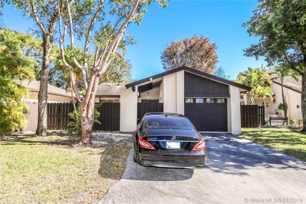 The Crossings, 10905 SW 134th Pl, The Crossings, Florida 33186, image 2