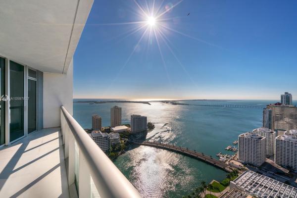 Icon Brickell Tower 2, 495 Brickell Ave #4209, Miami, Florida 33131, image 2