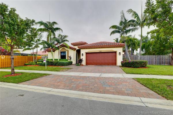 Venetian Parc, 17500 SW 153rd Path, Richmond West, Florida 33187, image 2