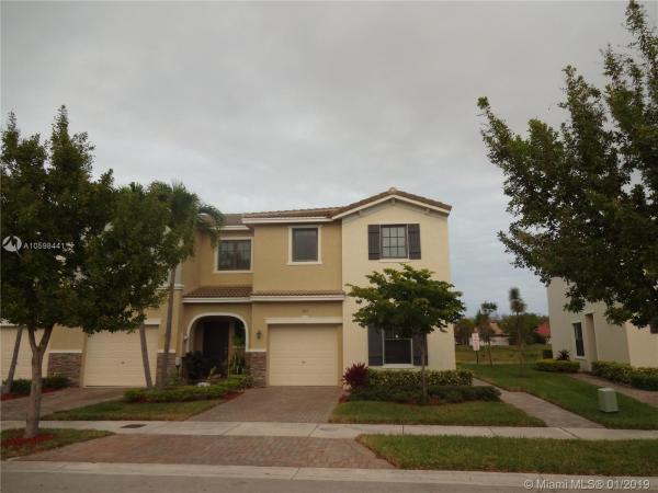 Champion Lakes, 365 NE 194th Ln #365, Ives Estates, Florida 33179, image 2