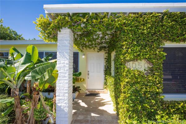 Biscayne Point, 8050 Noremac Ave, Miami Beach, Florida 33141, image 2