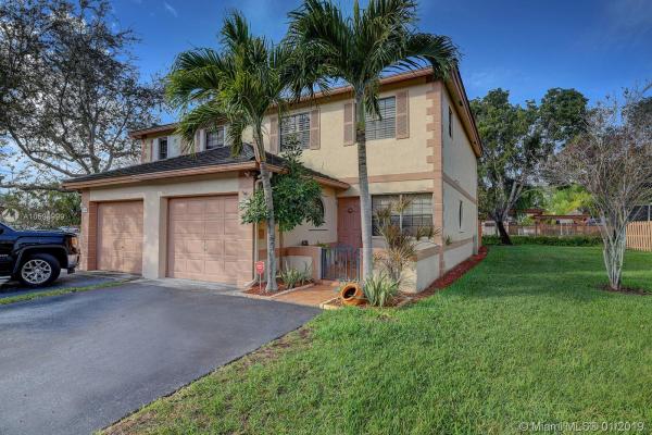 La Maison At The Hammocks, 11104 SW 154th Pl, The Hammocks, Florida 33196, image 2