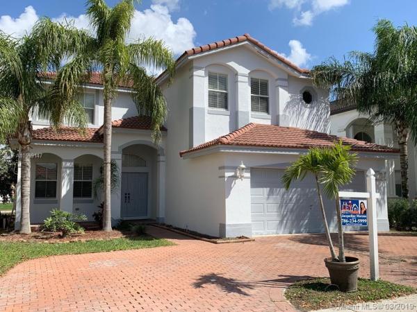 Grand Lakes, 2121 SW 151st Pl, University Park, Florida 33185, image 2