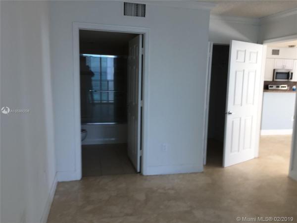 The Mark On Brickell, 1155 Brickell Bay Dr #1901, Miami, Florida 33131, image 2
