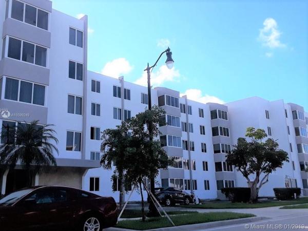 Caribbean Breeze, 250 180th Dr #303, Sunny Isles Beach, Florida 33160, image 2