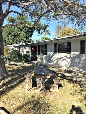 Sherwood Forest Estates, 15425 SW 297th Ter, Leisure City, Florida 33033, image 2