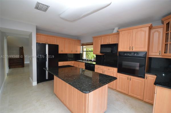 Patio Homes At Lakes Of The Meadow, 4230 SW 147th Ct, Kendall West, Florida 33185, image 3