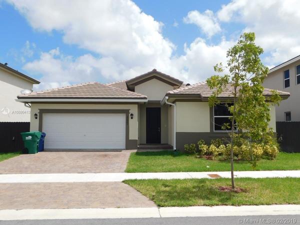 Bailes Commons, 23003 SW 115th Ct - PLUS DEN, Princeton, Florida 33170, image 2