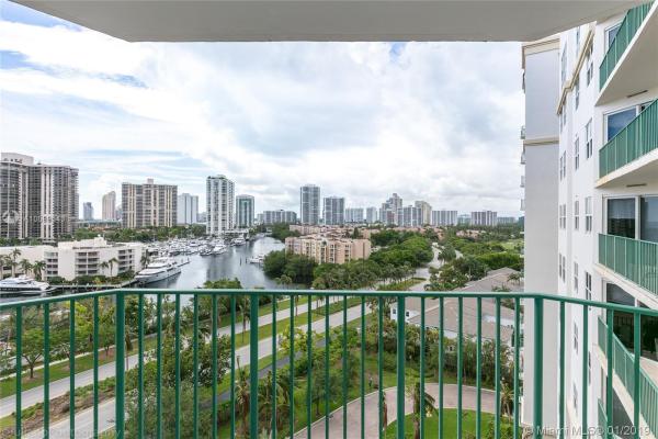 Turnberry Village South Tower, 19900 E Country Club Dr #1007, Aventura, Florida 33180, image 2