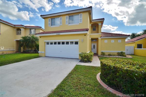 Biscayne At Huntington, 15264 SW 43rd Ct, Miramar, Florida 33027, image 2