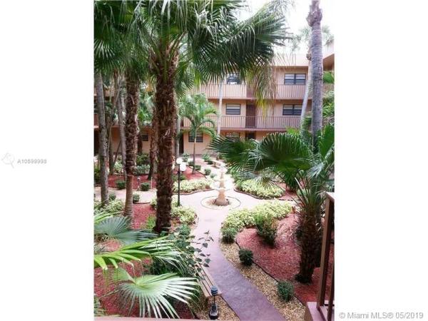 Gardens Of Kendall South, 10815 SW 112th Ave #208, Kendall, Florida 33176, image 2