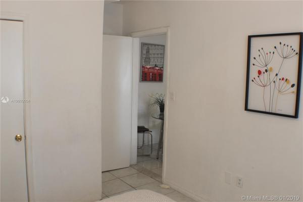 Ocean Walk On South Beach, 335 Ocean Dr #328, Miami Beach, Florida 33139, image 2