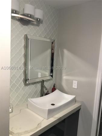 Lincoln Square, 102 Lincoln Ct, Deerfield Beach, Florida 33442, image 3