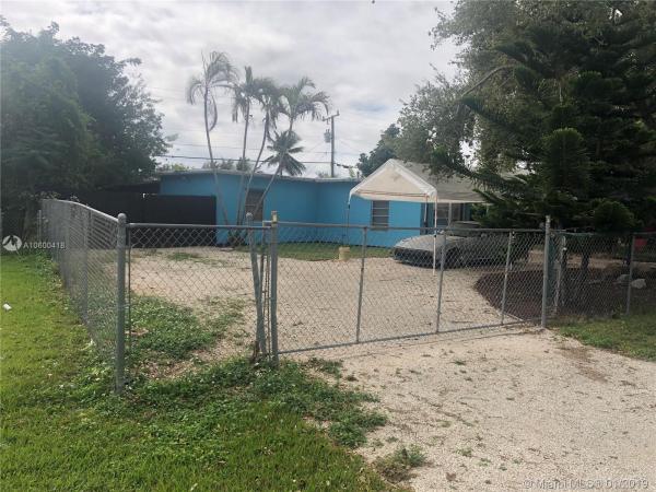 Leisure City Residential, 14940 Leisure Dr, Leisure City, Florida 33033, image 2