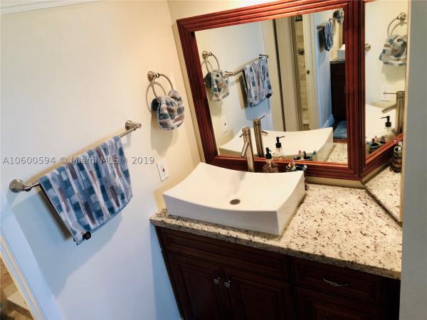 Whitehall 2 Of Pine Island Ridge, 1703 Whitehall Dr #106, Davie, Florida 33324, image 2