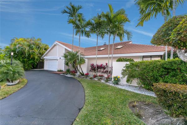 Glen Cove, 11450 SW 101st Ter, Kendall, Florida 33176, image 2