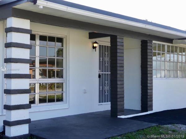 Biscayne Gardens, 930 NW 147th St, Golden Glades, Florida 33168, image 2