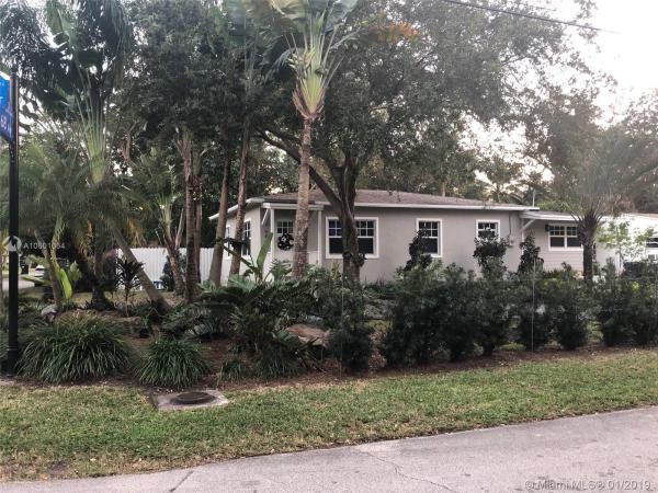 West Larkin Park, 6800 SW 77th Ter, South Miami, Florida 33143, image 2
