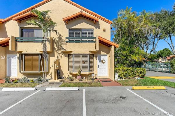 Dadeland Cove, 10100 SW 77th Ct, Kendall, Florida 33156, image 2