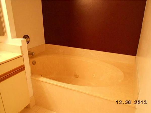 Las Vistas At Doral, 8363 Lake Dr #104, Doral, Florida 33166, image 2