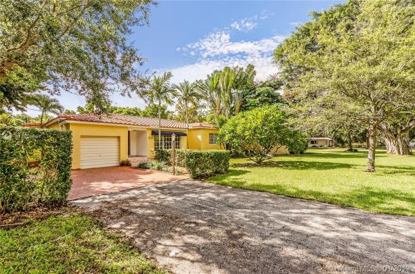 Riviera, 4805 Riviera Dr, Coral Gables, Florida 33146, image 2
