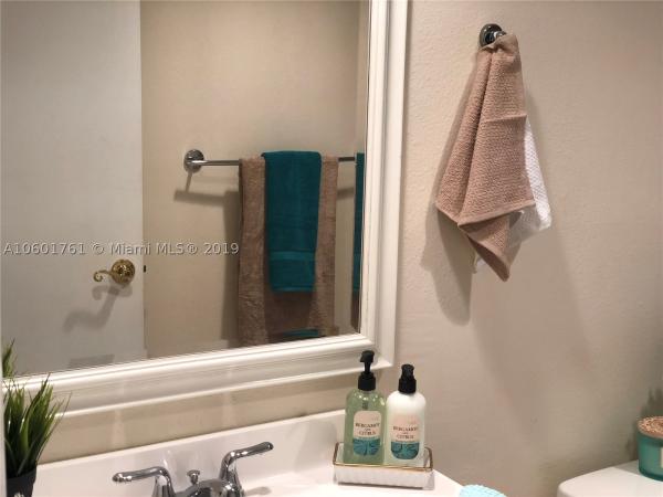 Brickell Key One, 520 Brickell Ky #1110, Miami, Florida 33131, image 2