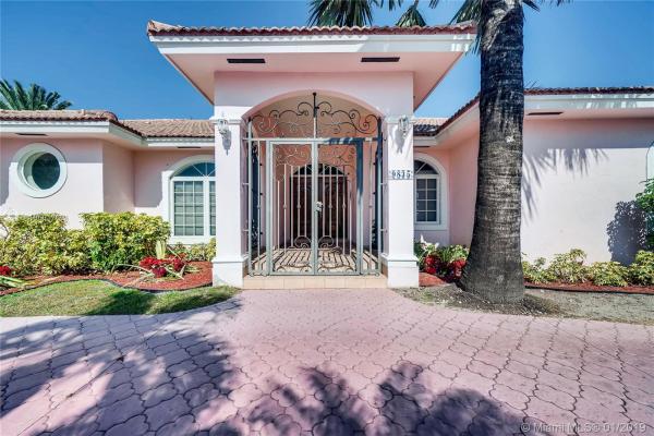 Happy Farms Acres, 9835 SW 34th St, University Park, Florida 33165, image 2