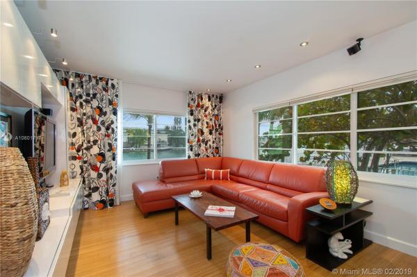 Island Point South, 7207 Bay Dr #21, Miami Beach, Florida 33141, image 2