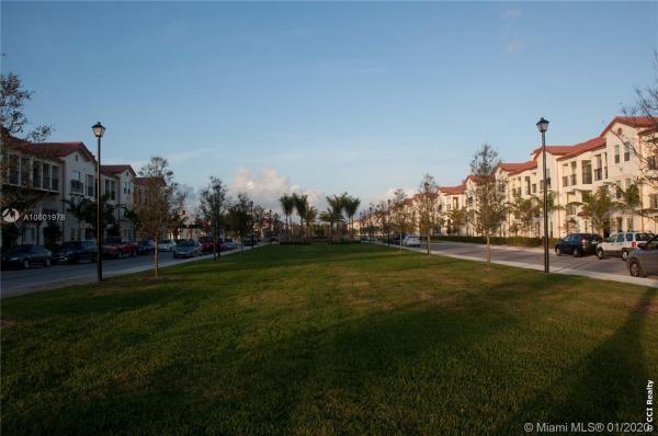 Kendall Commons Townhomes, 9424 SW 171st Pl #9424, The Hammocks, Florida 33196, image 2