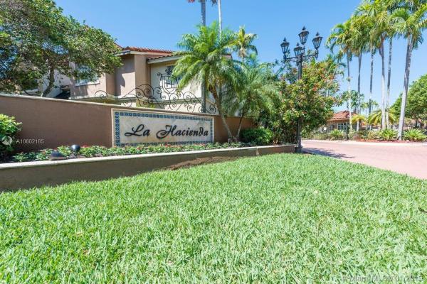 La Hacienda Country Club Of Miami, 18350 NW 68th Ave #K, Country Club, Florida 33015, image 2