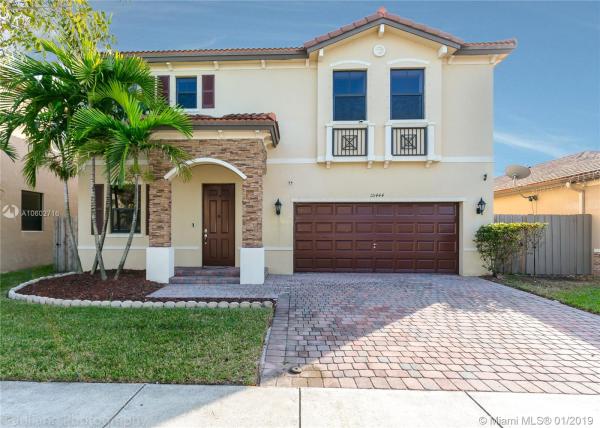 Enclave At Black Point Marina, 10444 SW 225th Ter, Cutler Bay, Florida 33190, image 2