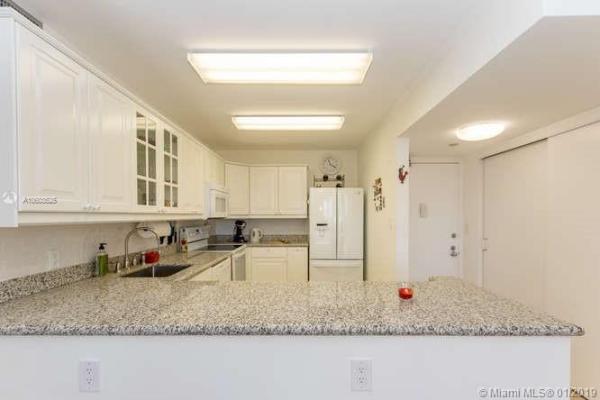 Coronado Tower 2, 20301 W Country Club Dr #1429, Aventura, Florida 33180, image 2