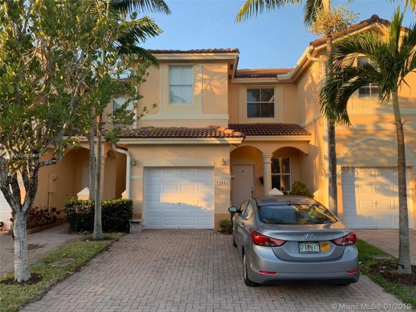 Kendall Breeze, 12449 SW 123rd Ter #., Three Lakes, Florida 33186, image 2