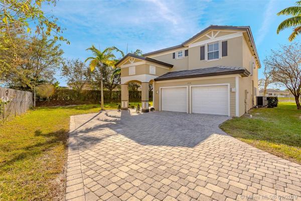 Bali At Oasis, 3608 NE 1, Homestead, Florida 33033, image 2