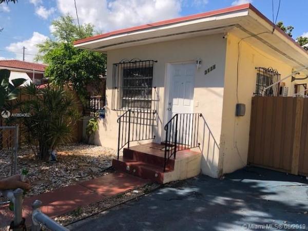 Hilah Park, 941 SW 31st Ct, Miami, Florida 33135, image 2
