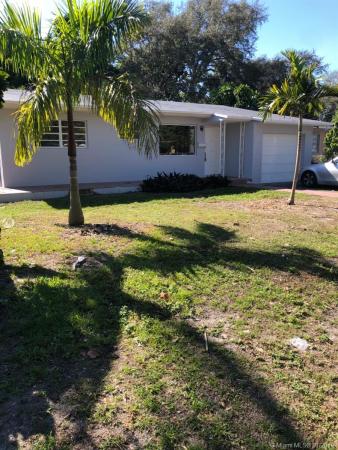 Fulford Highlands, 230 NE 165th St, Golden Glades, Florida 33162, image 2