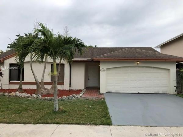 Oak Park Estates, 12440 SW 203rd St, South Miami Heights, Florida 33177, image 2