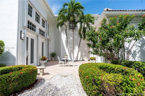 Aventura Estates, 3722 NE 200th St, Aventura, Florida 33180, image 2