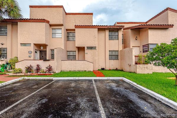 La Arboleda, 717 NW 105th Pl #C2, Fountainebleau, Florida 33172, image 2