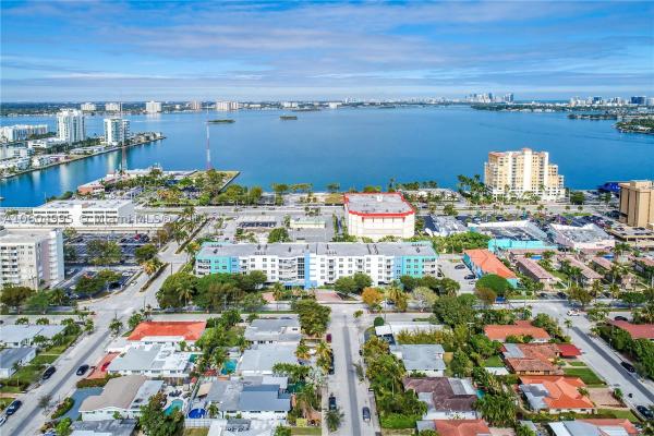 Breeze, 1555 N Treasure Dr #309, North Bay Village, Florida 33141, image 3