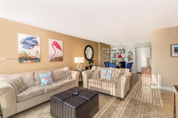 Arlen House East, 100 Bayview Dr #1819, Sunny Isles Beach, Florida 33160, image 2