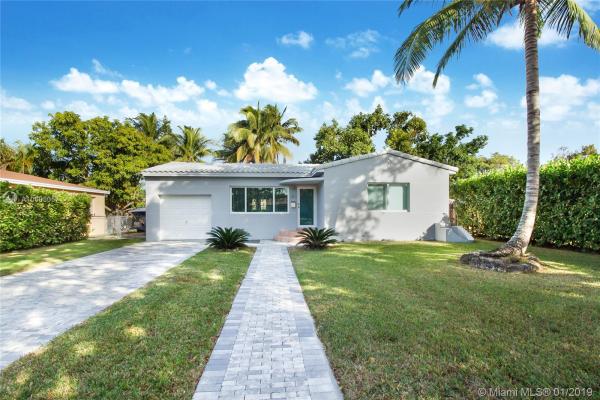 Country Club Estates, 259 Shadow Way, Miami Springs, Florida 33166, image 2