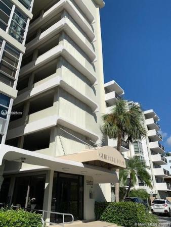 Guildford, 9800 W Bay Harbor Dr #706, Bay Harbor Islands, Florida 33154, image 2