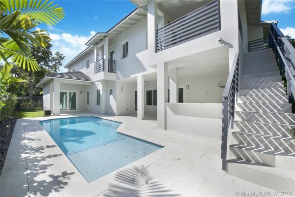Coconut Grove Manor, 4181 Battersea Rd, Miami, Florida 33133, image 2