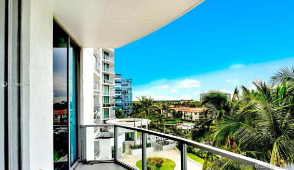 Uptown Marina Lofts, 3029 NE 188th St #619, Aventura, Florida 33180, image 2