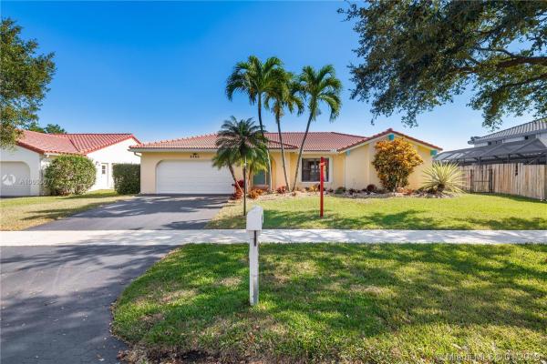 Hawkes Bluff, 5760 Hawkes Bluff Ave, Davie, Florida 33331, image 2