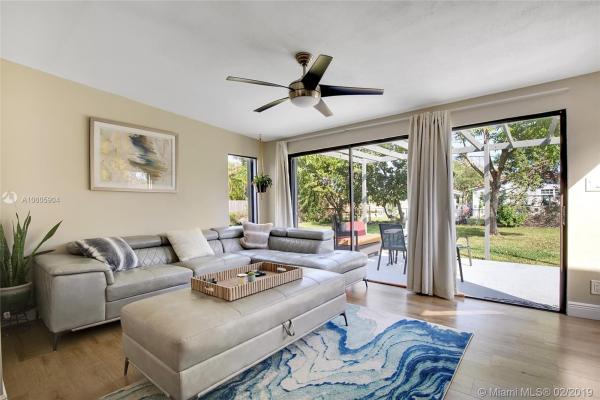 Pickwick Lake Estates, 18321 NE 7th Ct, North Miami Beach, Florida 33179, image 2