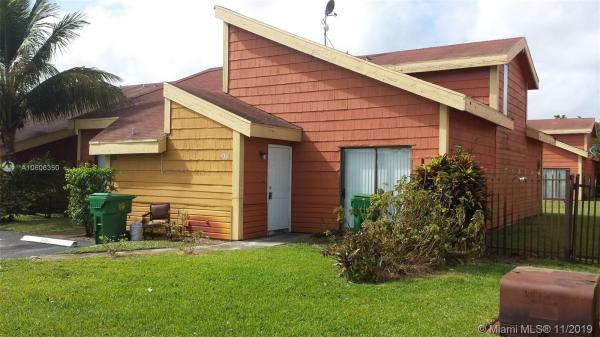 Orchard Lake Townhouses, 2435 NW 55th Ave, Lauderhill, Florida 33313, image 2