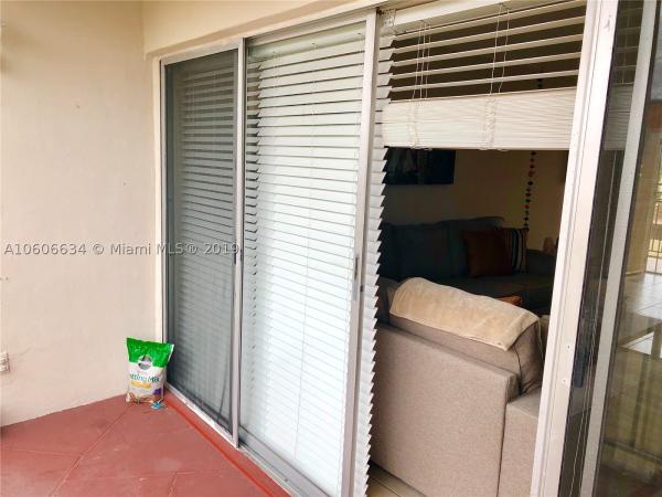 Pineside, 8889 Fontainebleau Blvd #403, Fountainebleau, Florida 33172, image 3