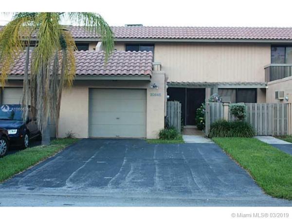 Golfwood, 20645 NE 7th Ct 0, Ives Estates, Florida 33179, image 2